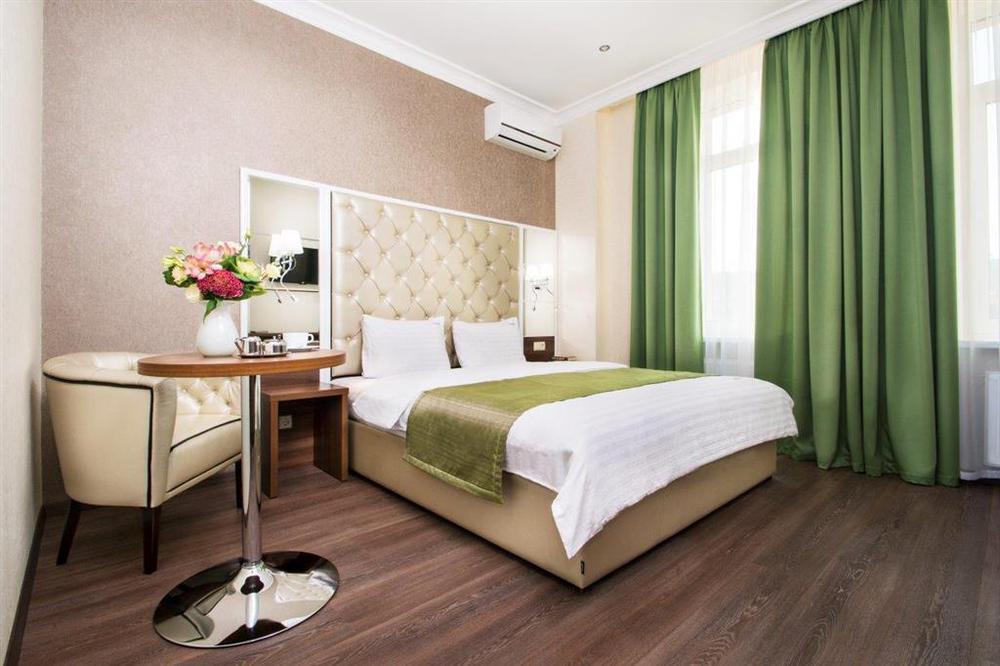 Bonapart Hotel By Uhm Kiev Ruang foto